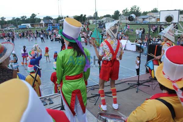 Ms de mil personas disfrutaron del Carnaval Popular en Palermo