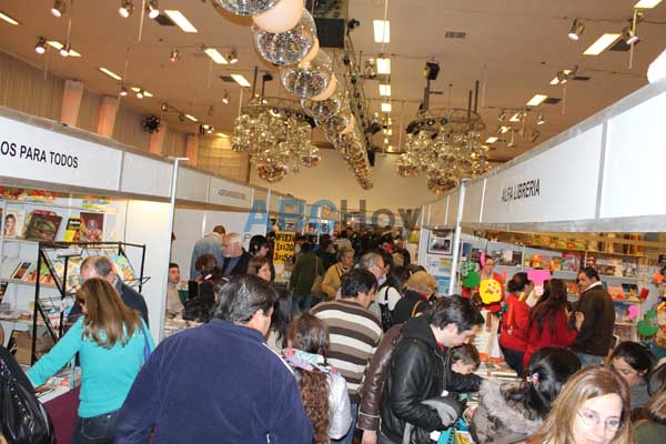 Gran marco para el cierre de la Feria del Libro Tandil 2014 