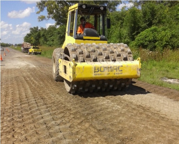 Arla la Provincia hoy tiene en ejecucin ms de 4300 km de obras viales